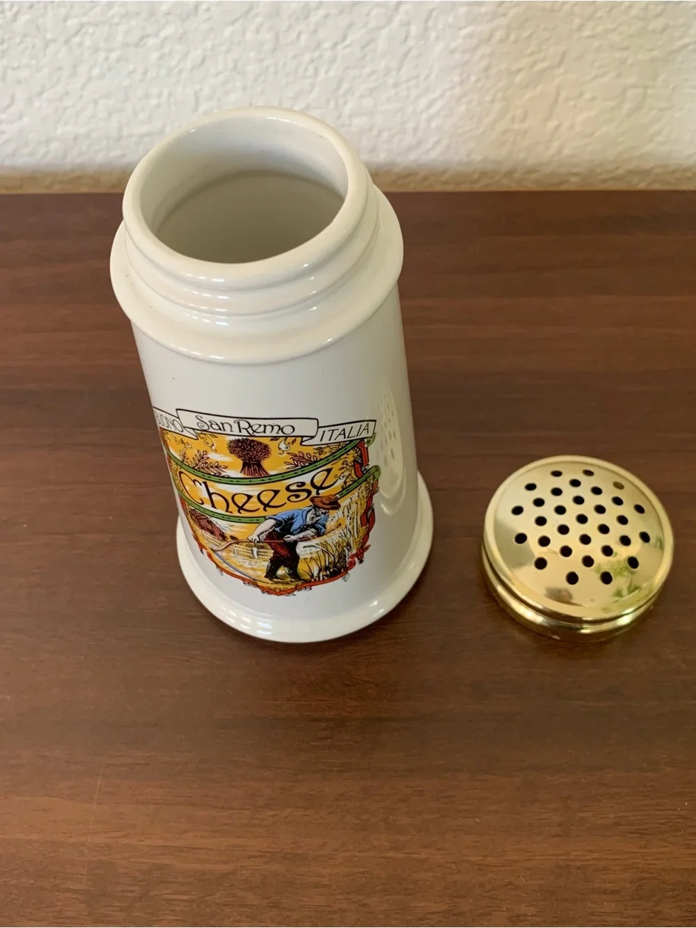 Himark. White Ceramic Cheese Shaker. Vintage Graphic and Gold-Tone Lid